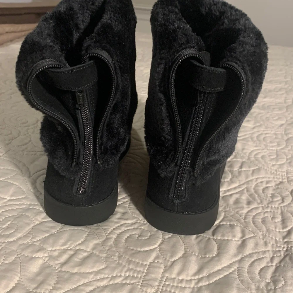 Universal Thread Black Suede Boots NWOT size 8